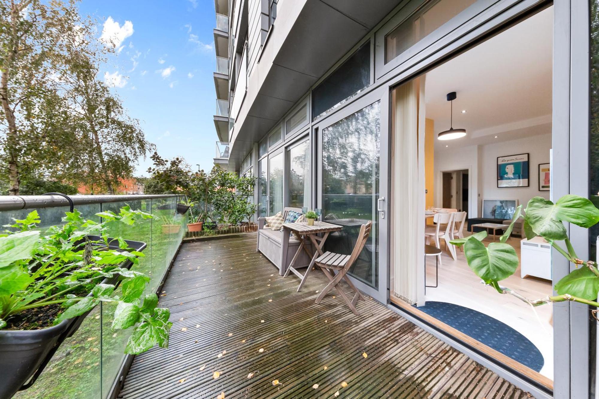 Trendy 2 Bed Flat In Greenwich With Car Parking London Eksteriør billede